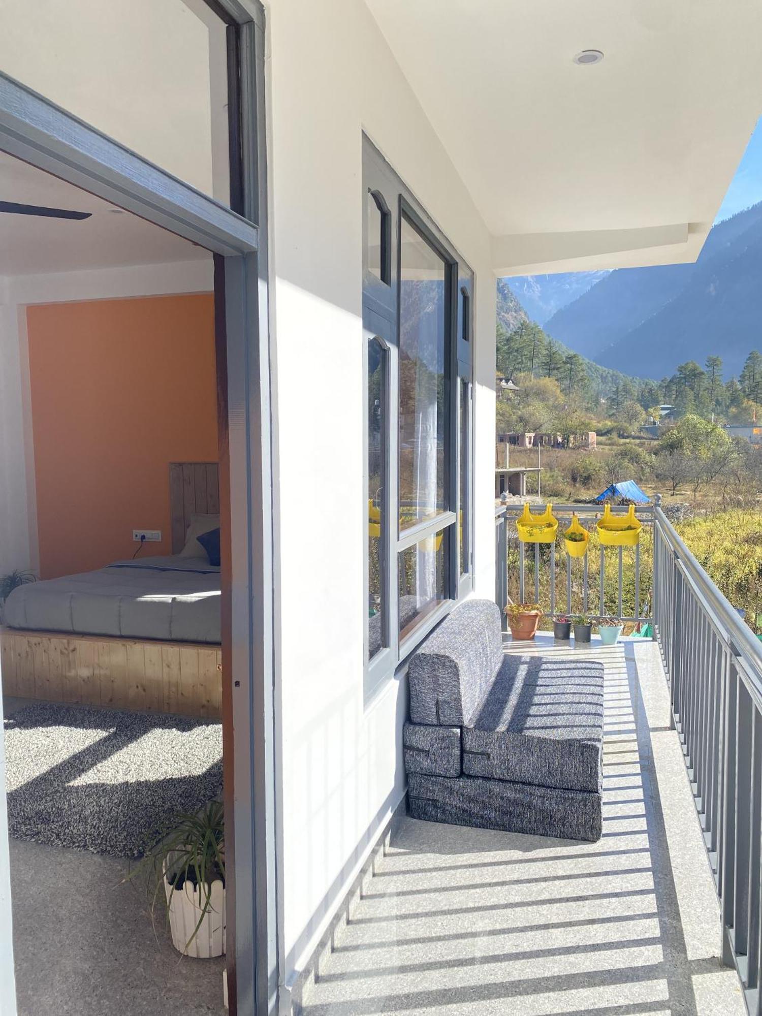 Himtrek Stays, Kasol Exteriör bild