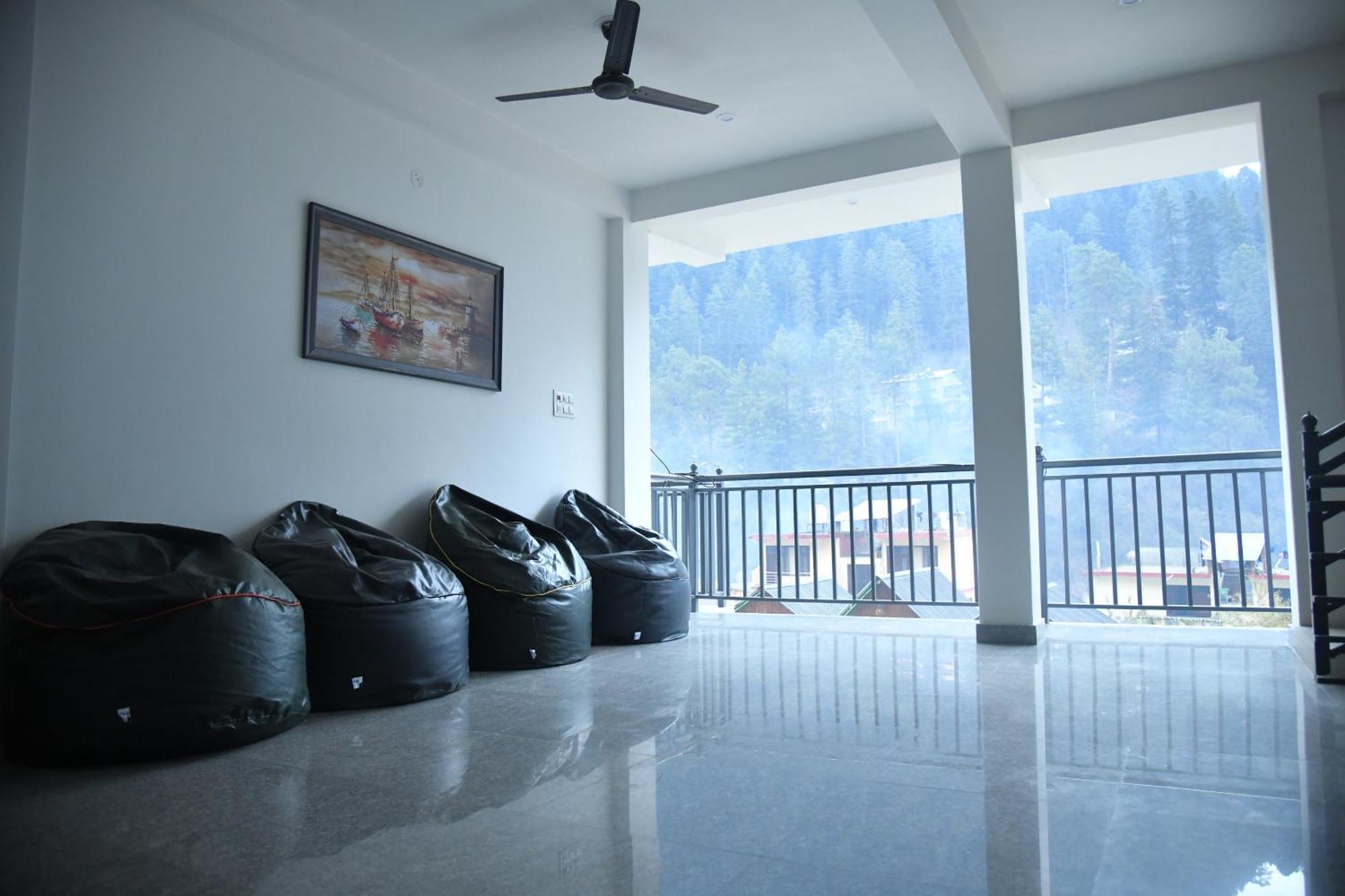 Himtrek Stays, Kasol Exteriör bild