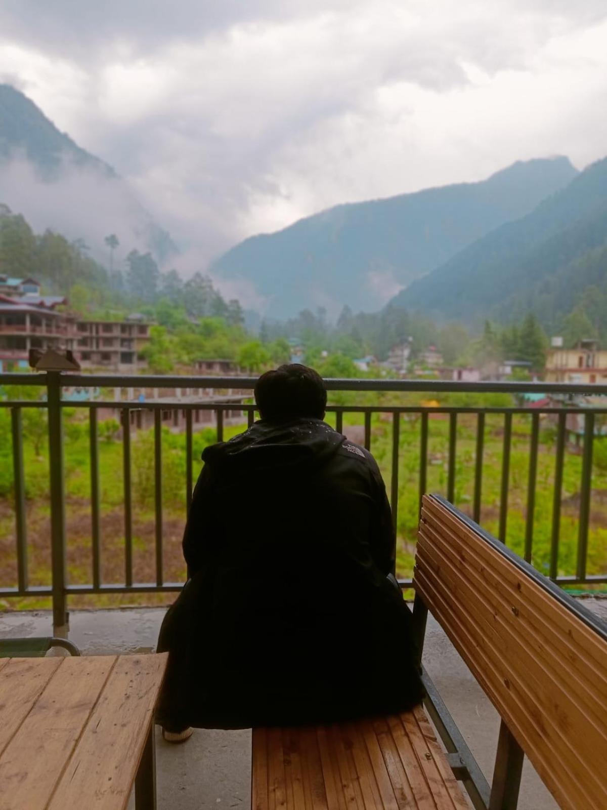 Himtrek Stays, Kasol Exteriör bild